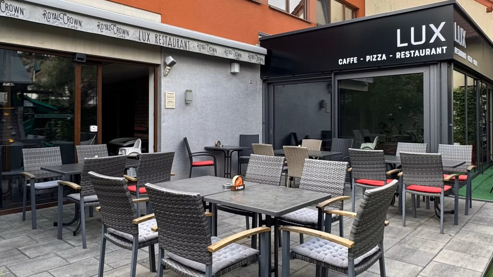 LUX Restaurant